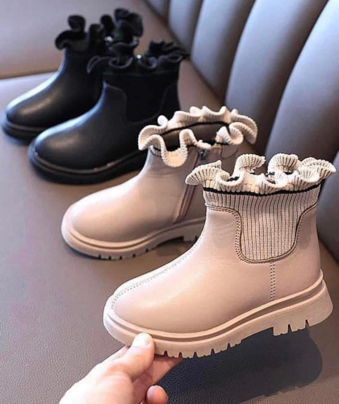 Mia boots